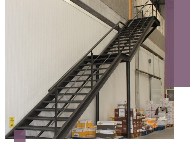 Лестницы для производства в Еманжелинске — изготовление и монтаж