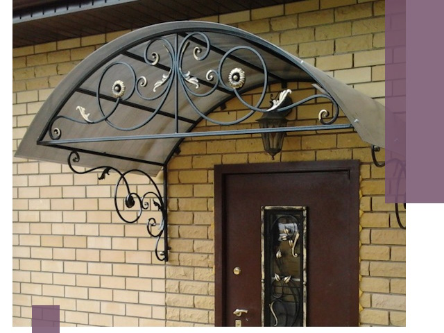 Изготовление козырьков из металла под ключ в Еманжелинске